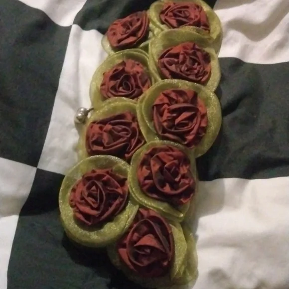 Rose clutch - Picture 3 of 14